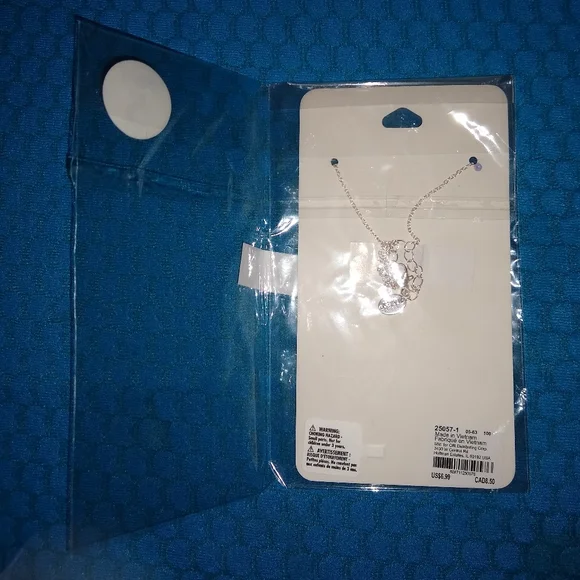 Glitter Pastel Unicorn Pendant Necklace Turquoise - Picture 5 of 13